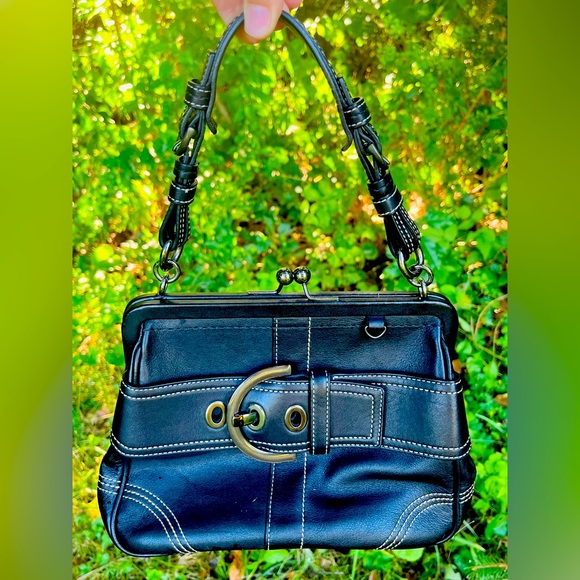 NEW! Coach bag❤️‍🔥of leather Y2K themed belted SoHo - Picture 1 of 4